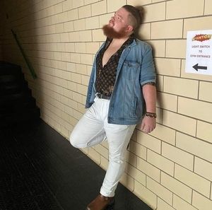 Meet your Posher, Tom